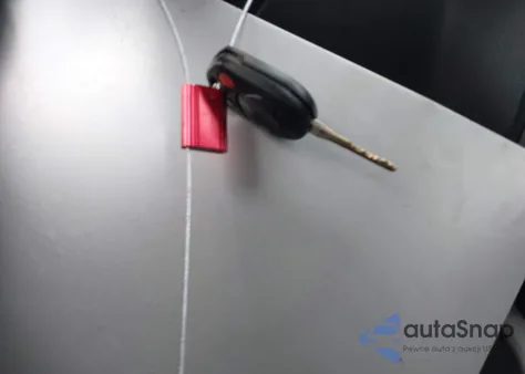 2010 Ford Escape Xlt z USA, uszkodzony, nr VIN 1FMCU9D7XAKB18149